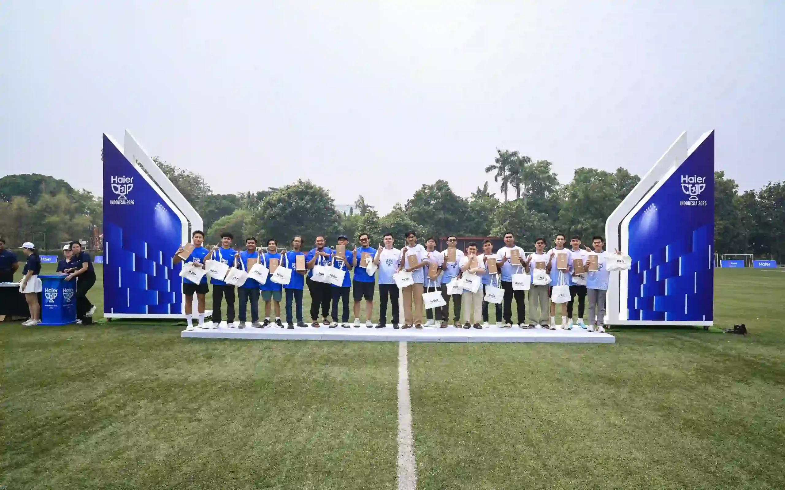 Haier Cup winners backdrop